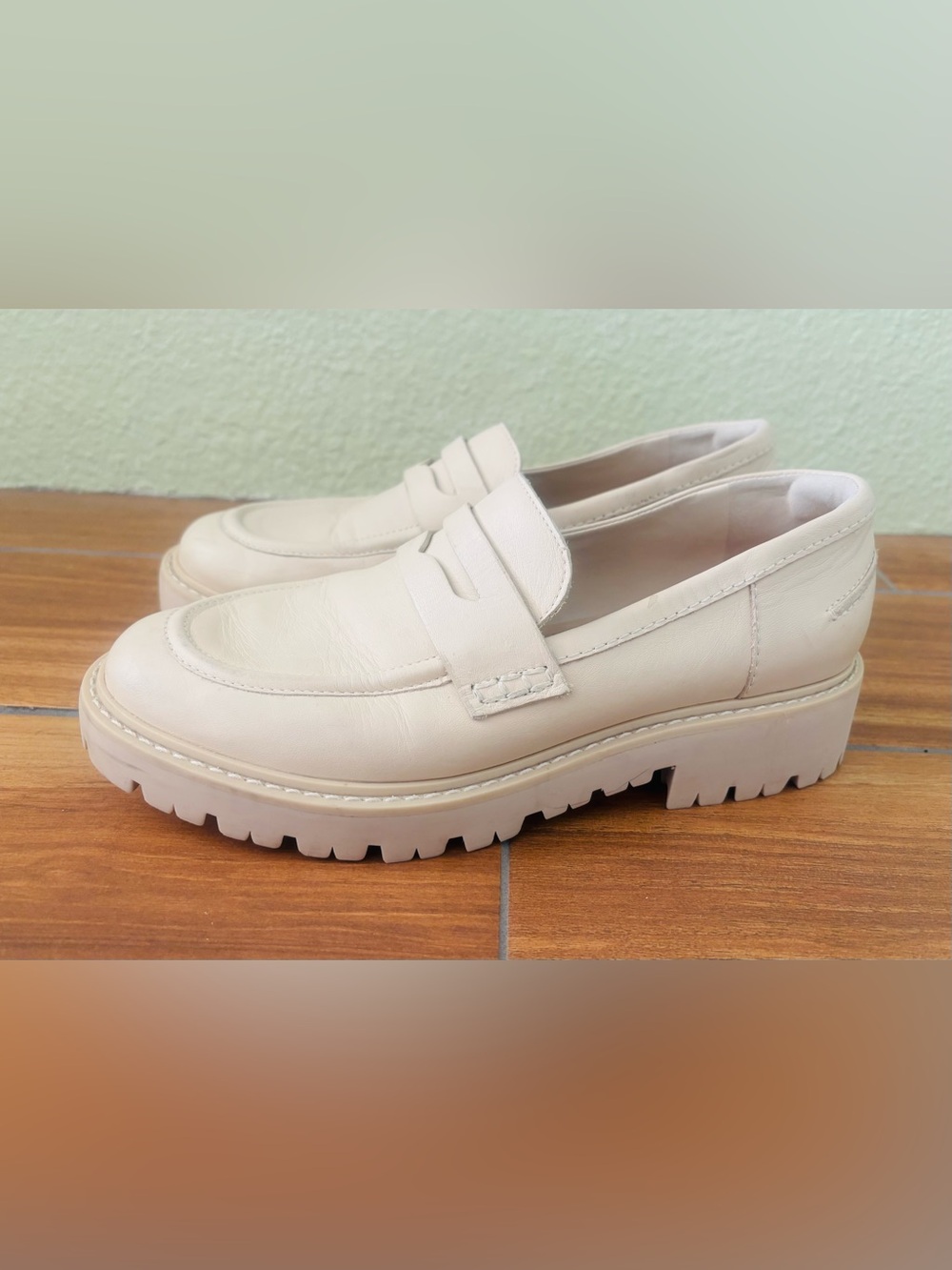 Schutz Christie Weekend Leather Loafers in Off White/egg Egg Shell Size: 8B